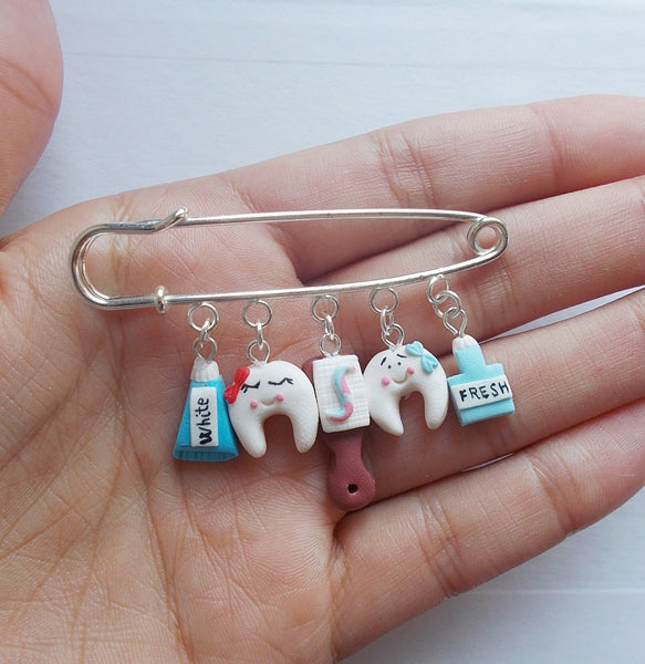 Happy teeth brooch jewelry, handmade gift for dentists - Adventacle